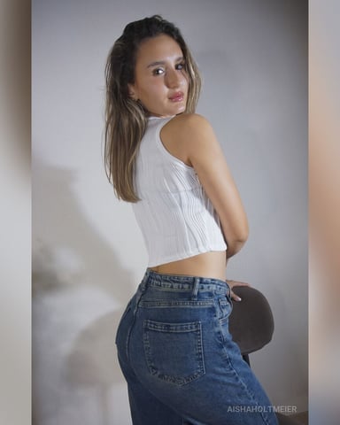 AishaHoltmeier foto