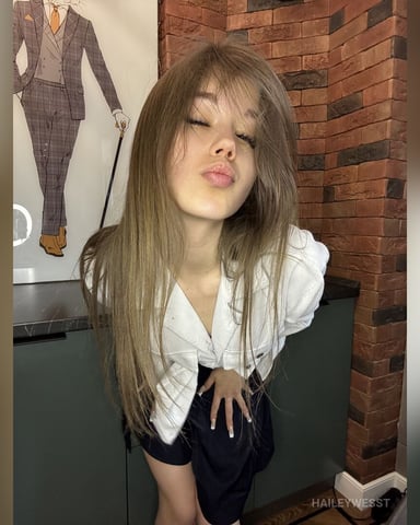 HaileyWesst foto