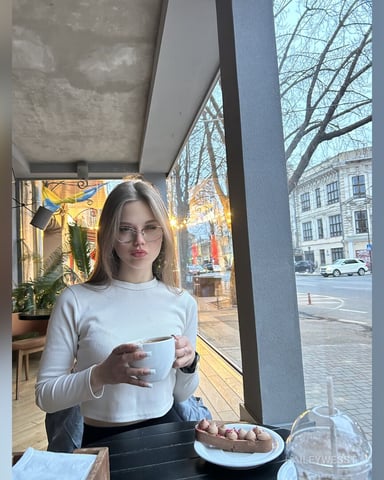 HaileyWesst foto