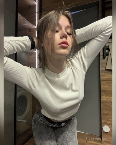 HaileyWesst foto