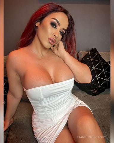EmmelyneQuincy Foto