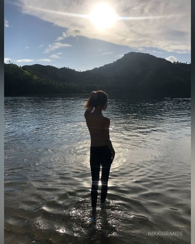 NikkiGrande Foto