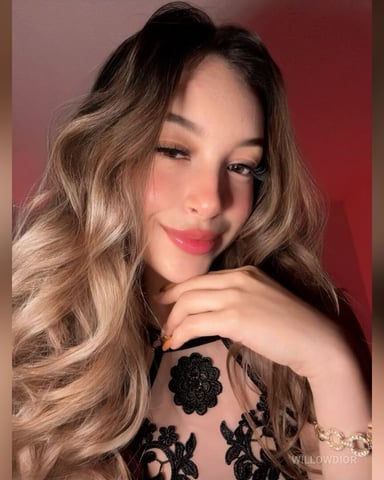 WillowDior photo