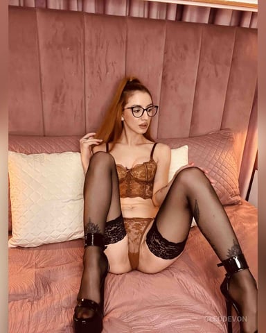 CleoDevon photo