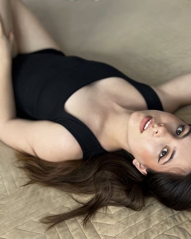KiraHolls foto