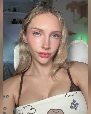 MollieKay photo
