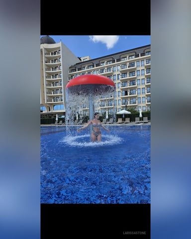 LarissaStone foto