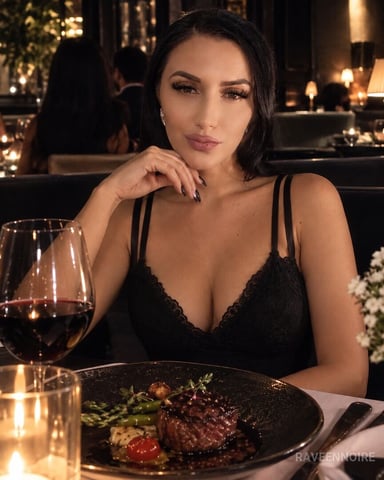 RaveenNoire foto