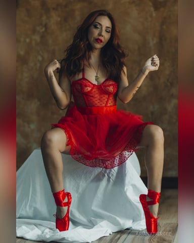 ArianaPiercee, fotografie