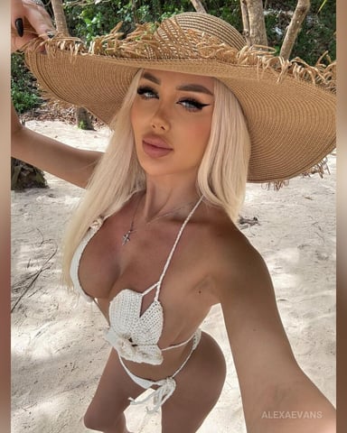 AlexaEvans photo