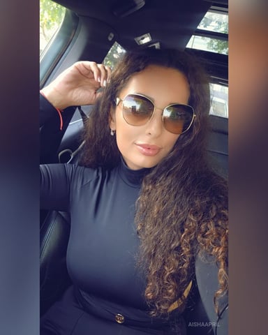 AishaApril foto