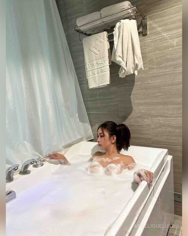 AngeliqueLuxe Foto