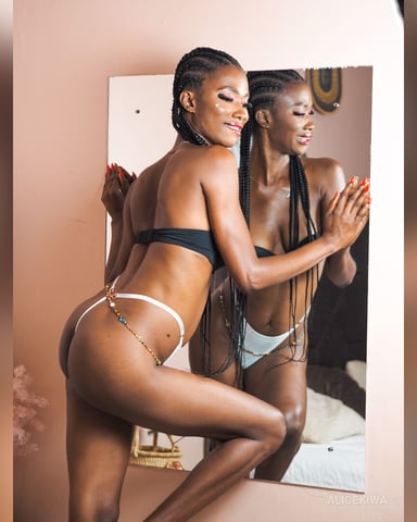 AliceKiwa foto