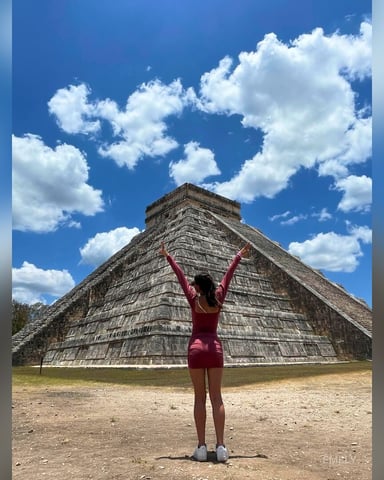 Emely foto
