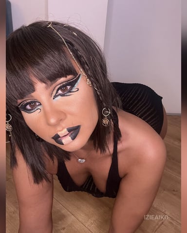 IzieAiko Foto