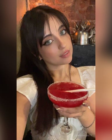 SiennaMonett photo