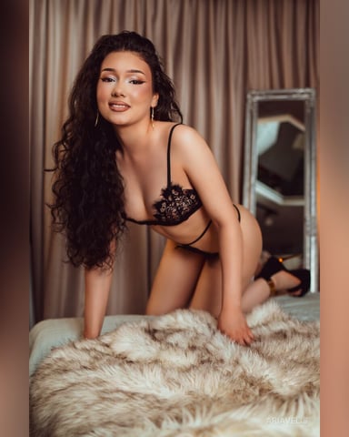 AriaVelis photo
