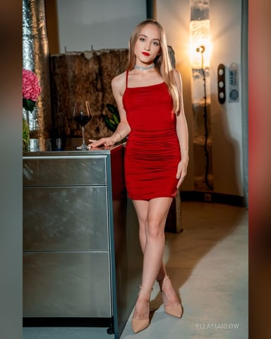 EllaMarlow photo