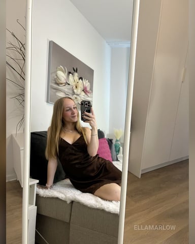 EllaMarlow photo