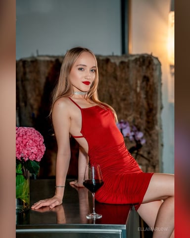 EllaMarlow photo