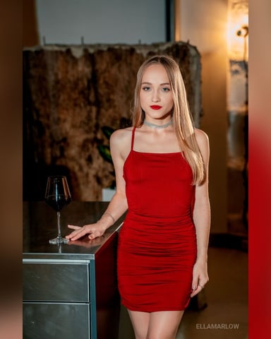 EllaMarlow photo