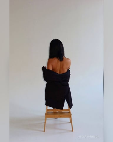 ArielaJohnson photo 2