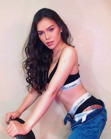 NikkieSison photo