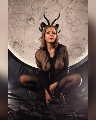 VickyAndrews foto