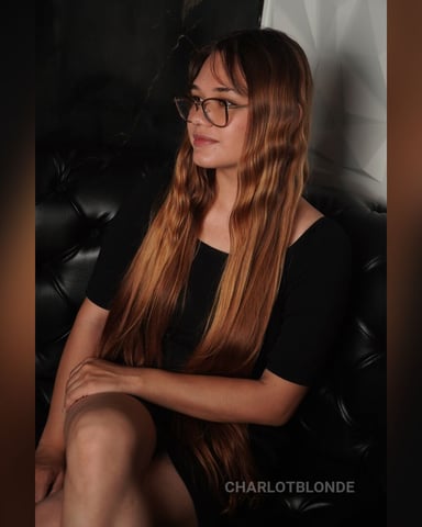 CharlotBlonde photo 1