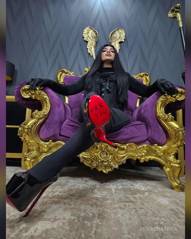 DevashaThea foto