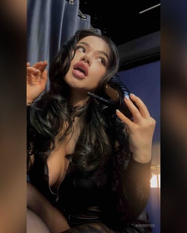 NikiBryce foto