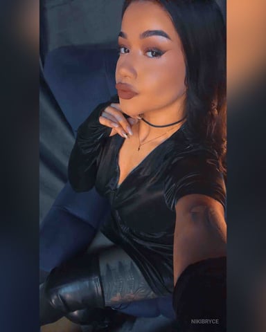 NikiBryce foto