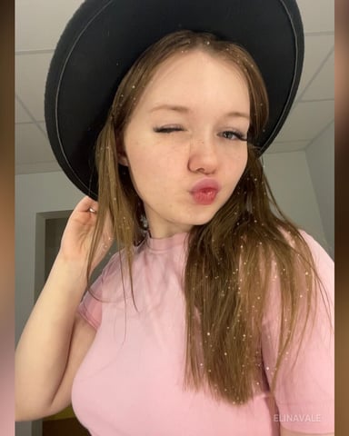ElinaVale photo