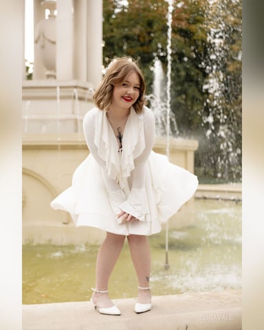 ElinaVale photo
