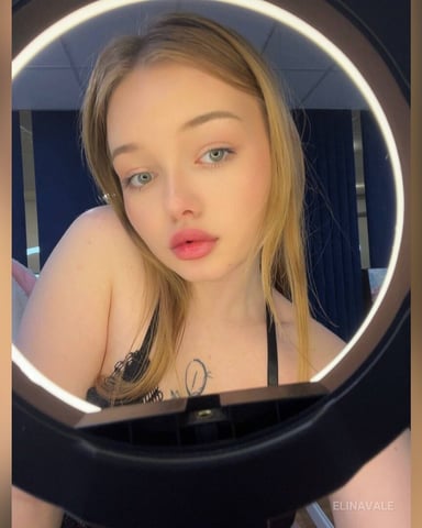 ElinaVale photo