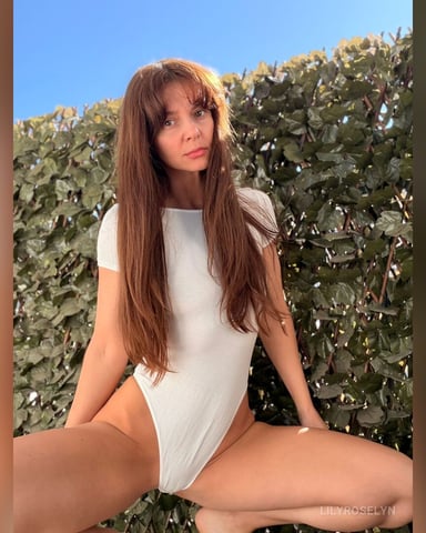 LilyRoselyn Foto