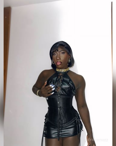 IsseyMartinez foto