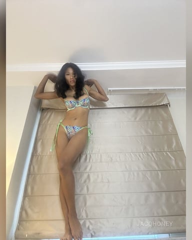 JacqHoney photo