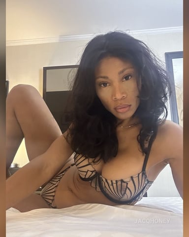 JacqHoney photo