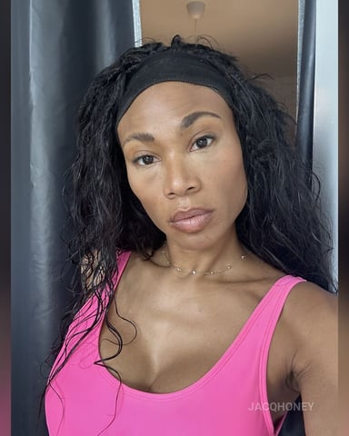 JacqHoney photo