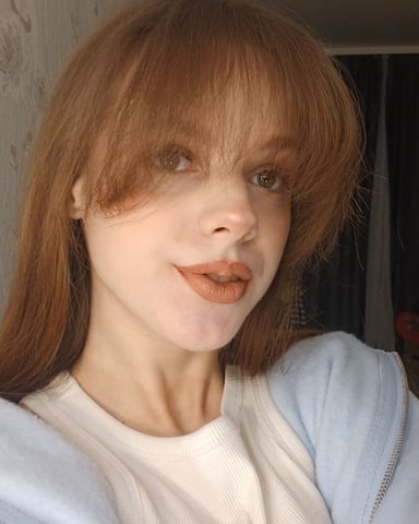 AliceLideell photo 4