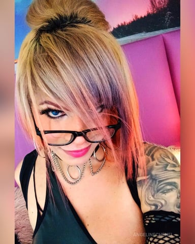 AngelineChenel photo
