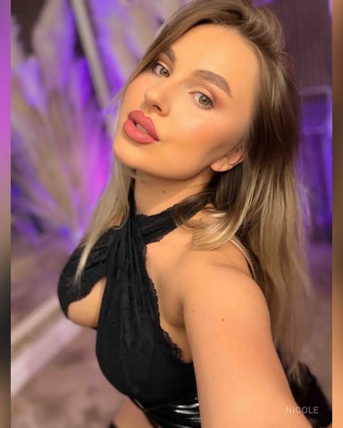 Nicole Foto