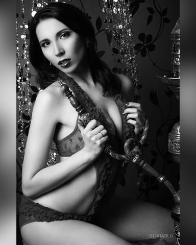 OliviaBlu foto
