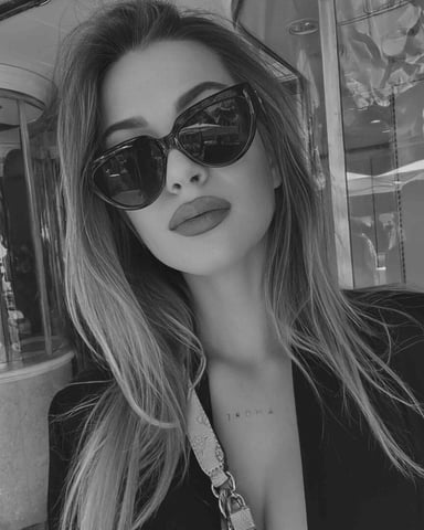 DariiaBella photo