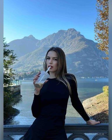 DariiaBella photo