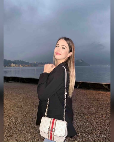 DariiaBella photo