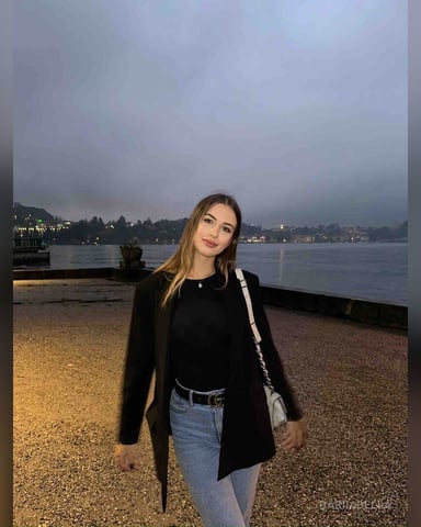 DariiaBella photo