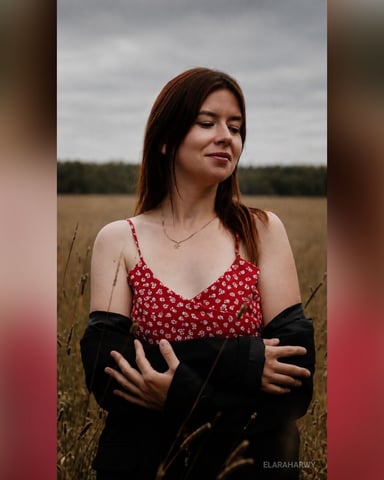 ElaraHarwy, fotografie