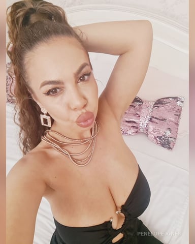 PenelopeJones photo